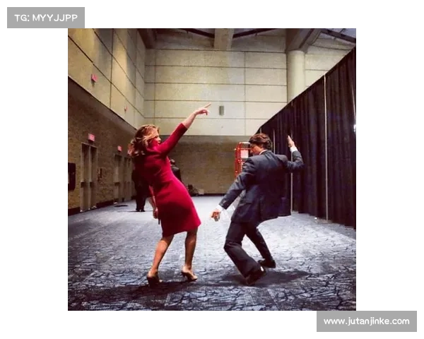 如何应对和处理公众人物在爱情关系中的复杂性与挑战