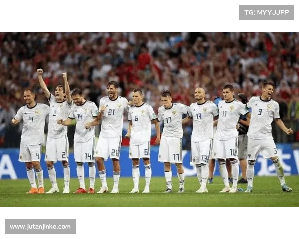 戴维斯赛季报销 德媒曝拜仁可向国际足联索赔最高750万欧元