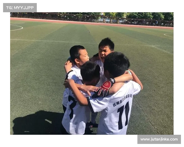 捷克足球门将传奇之路：从普拉哈到国际赛场的辉煌历程